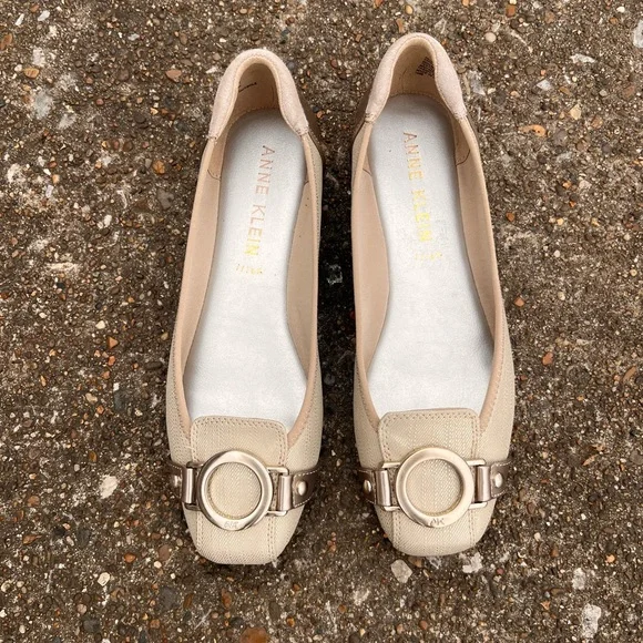 Anne Klein Women's Beige Loafers - Picture 1 of 8